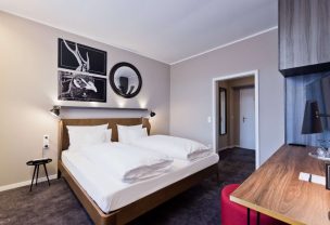 Our double rooms in the Arthotel ANA Flair Nördlingen.