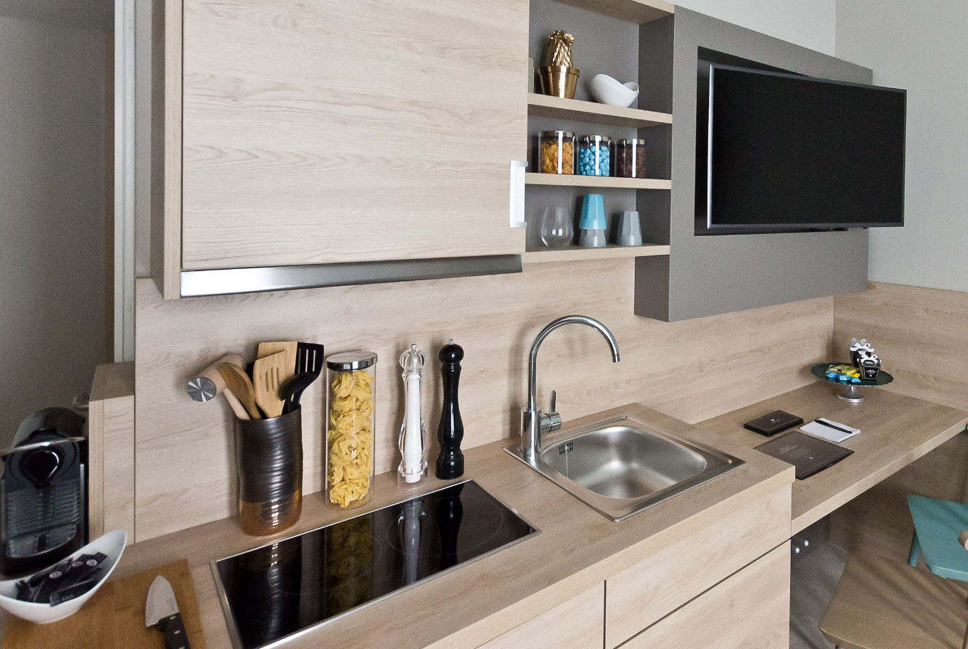 In our Arthotel ANA Living you are also offered a fully equipped kitchen.