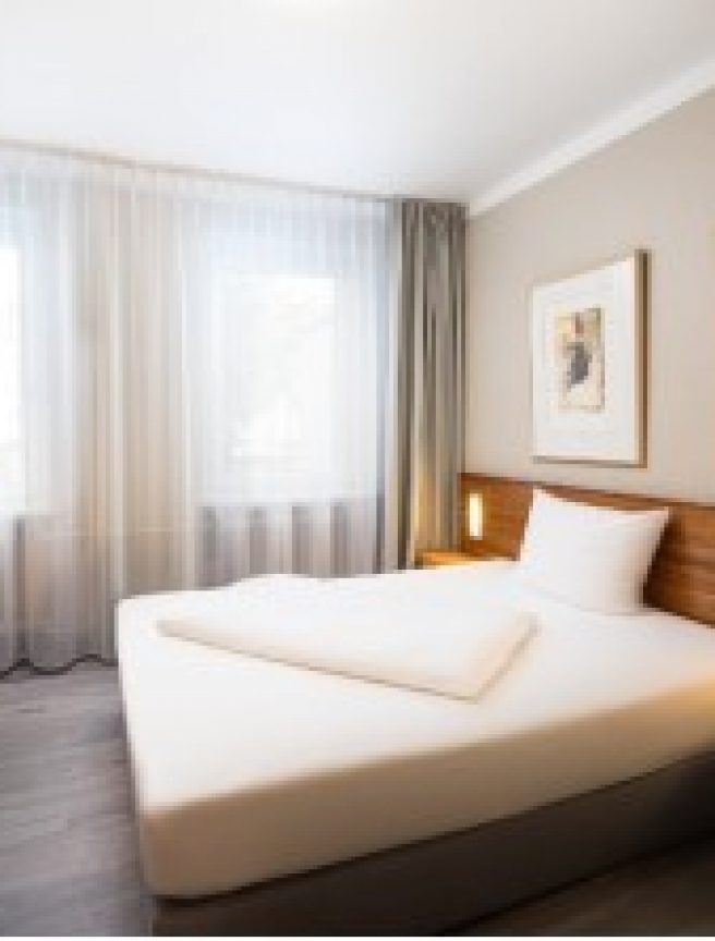 Single bed in Arthotel ANA Prestige Hannover.